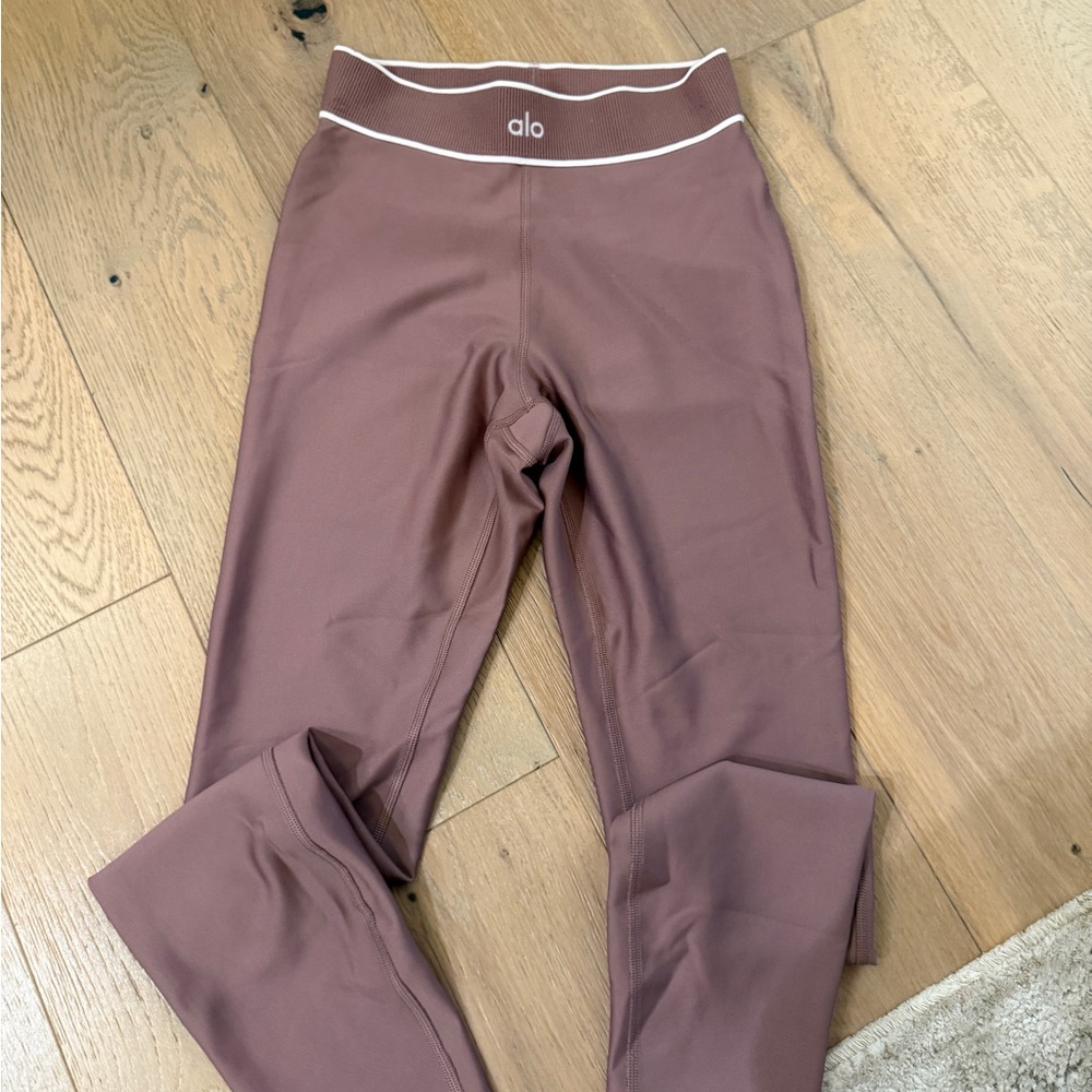 ALO mauve leggings